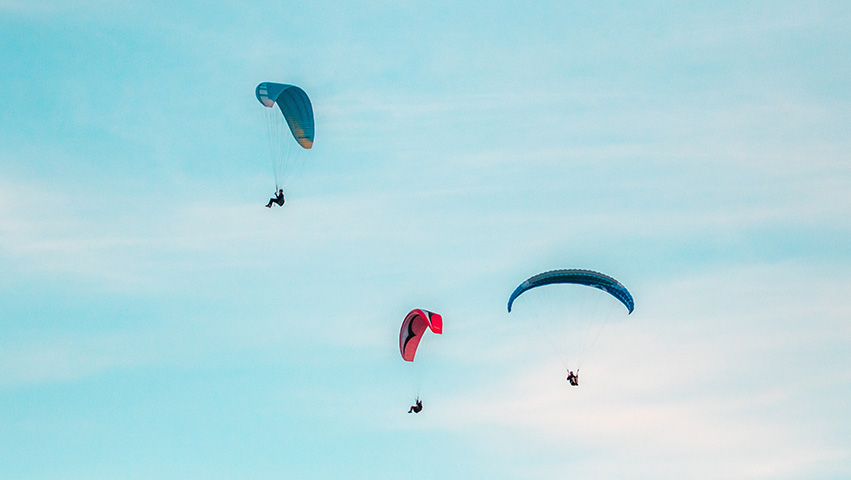 paraglide men - 4 Best Places to Learn Airsports